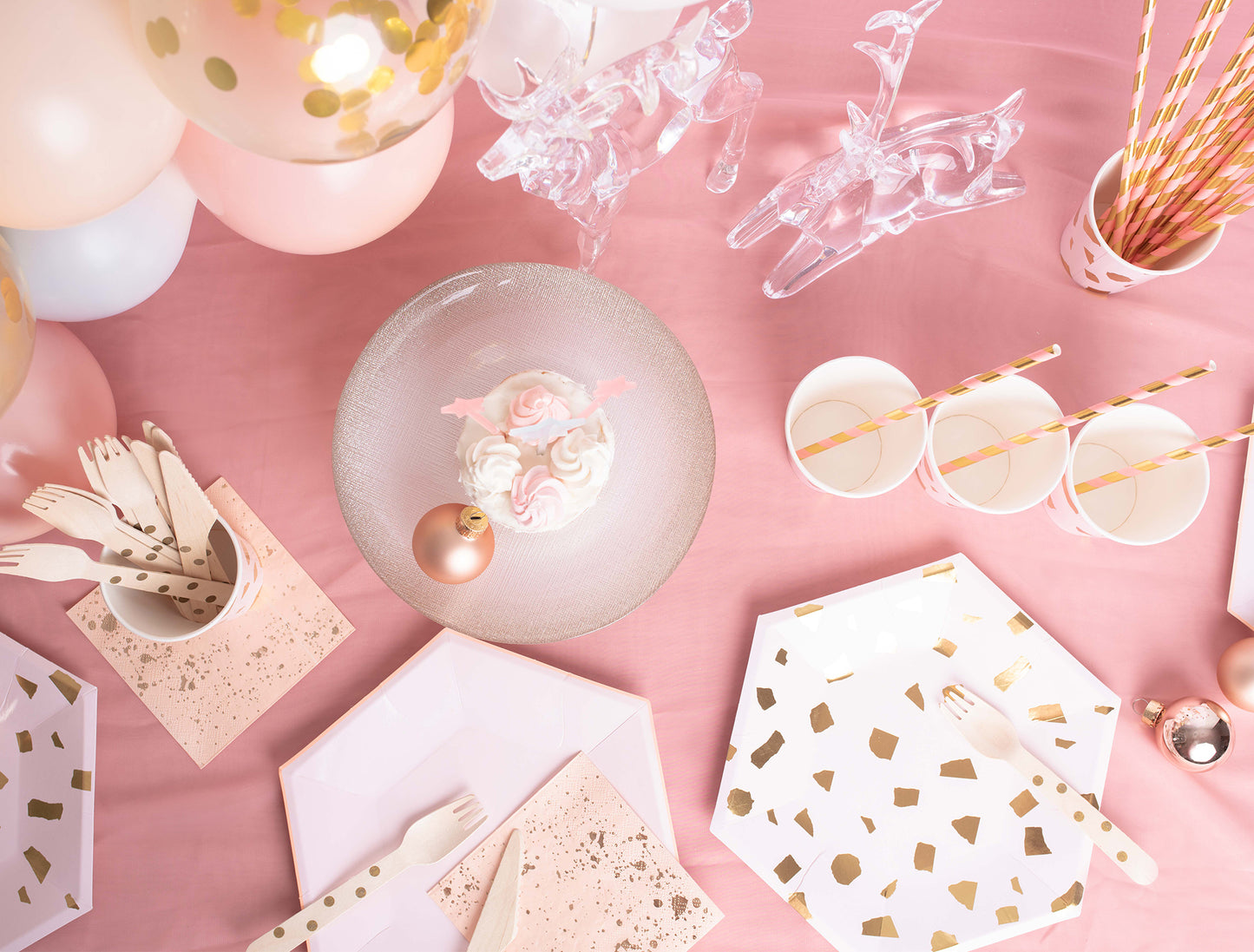 Rosé Holiday Tabletop Party Pack